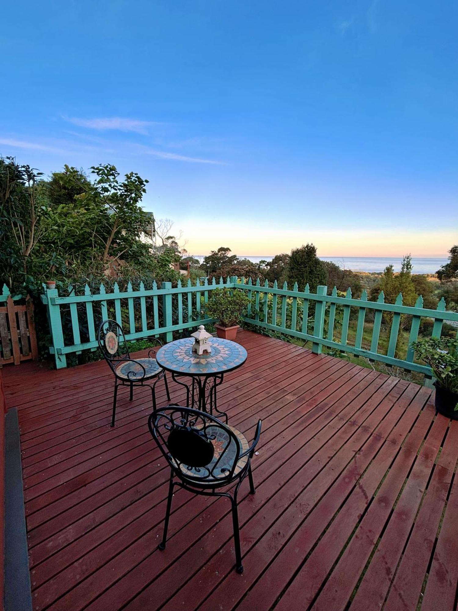 The Goat And Goose Bed & Breakfast Lakes Entrance Bagian luar foto