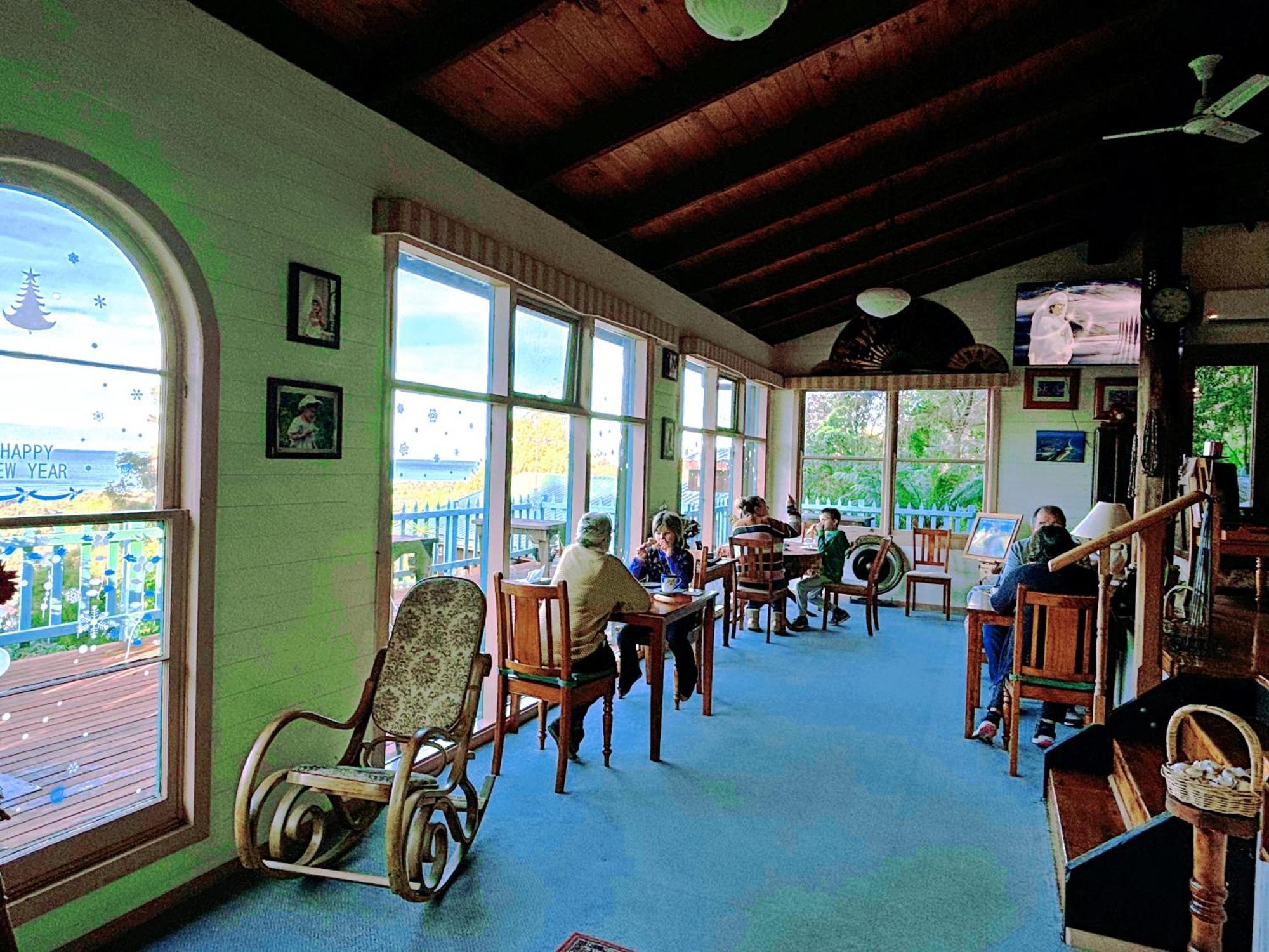 The Goat And Goose Bed & Breakfast Lakes Entrance Bagian luar foto