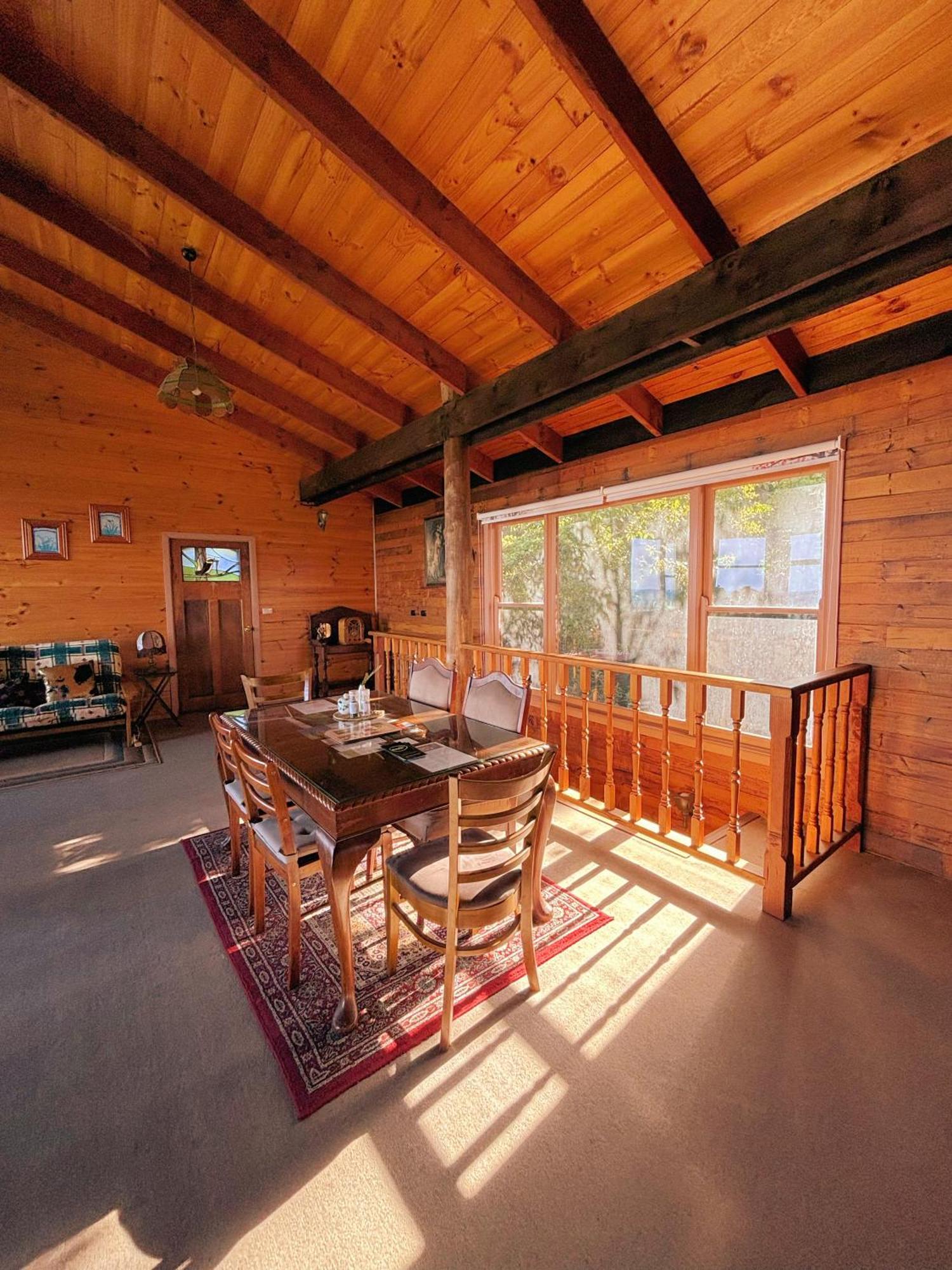 The Goat And Goose Bed & Breakfast Lakes Entrance Bagian luar foto
