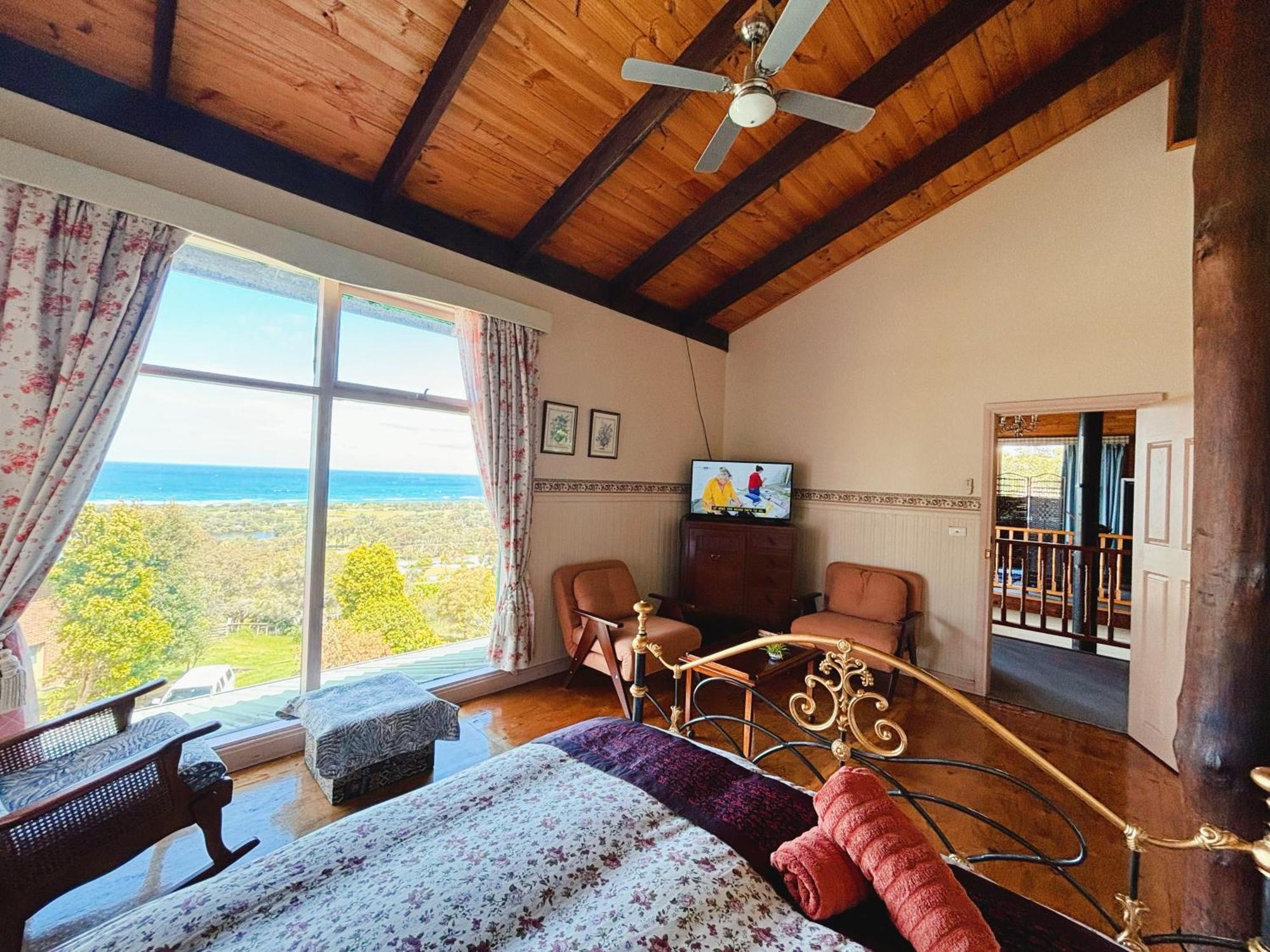 The Goat And Goose Bed & Breakfast Lakes Entrance Bagian luar foto