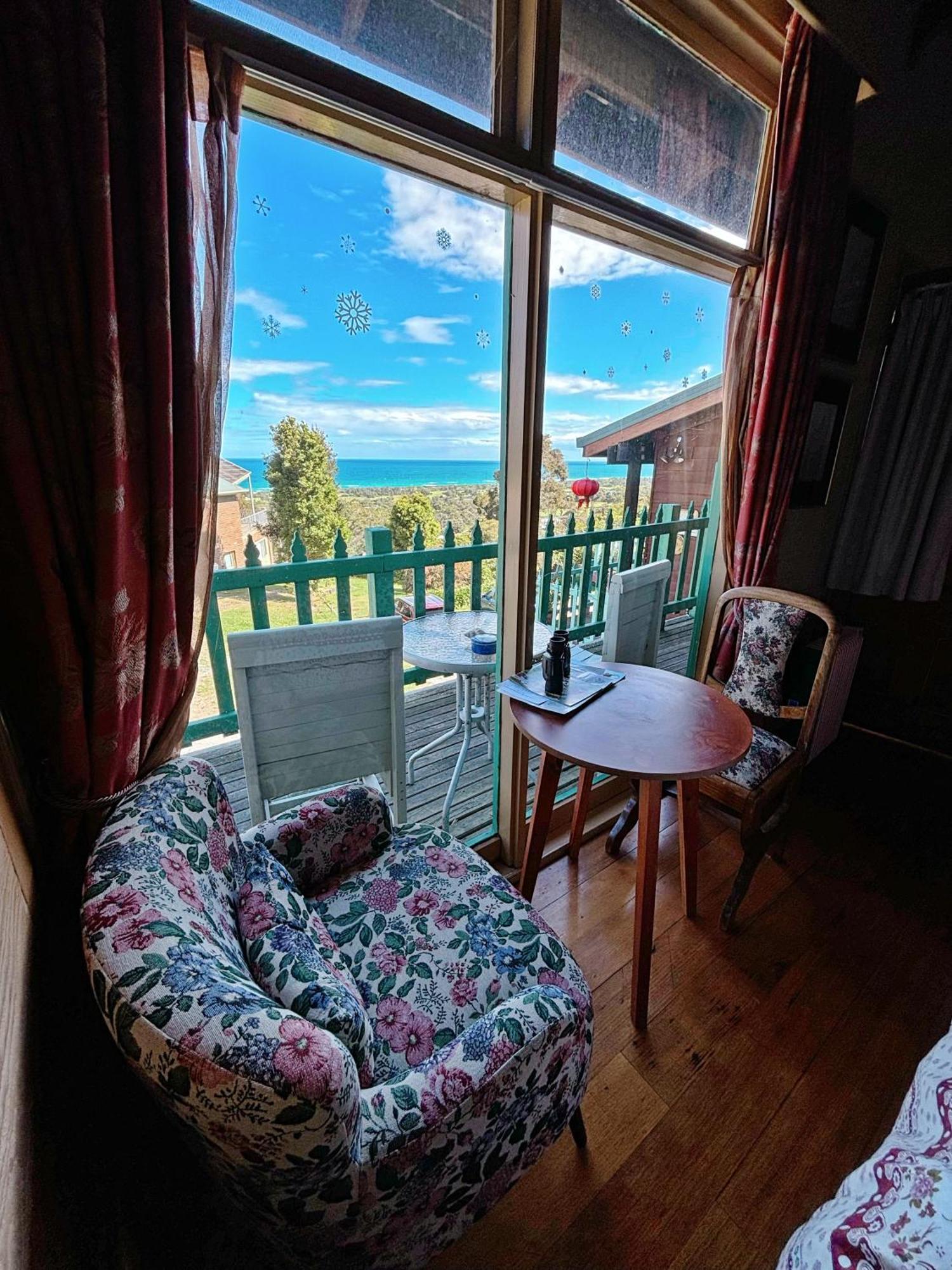 The Goat And Goose Bed & Breakfast Lakes Entrance Bagian luar foto
